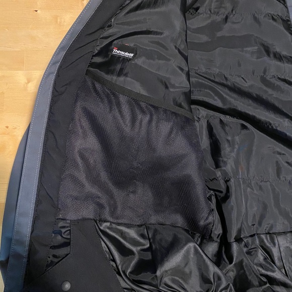 Descente ski jacket - medium - excellent condition - Picture 9 of 12